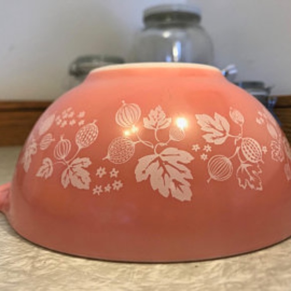 Meet your Posher, Anne - Picture 1 of 1